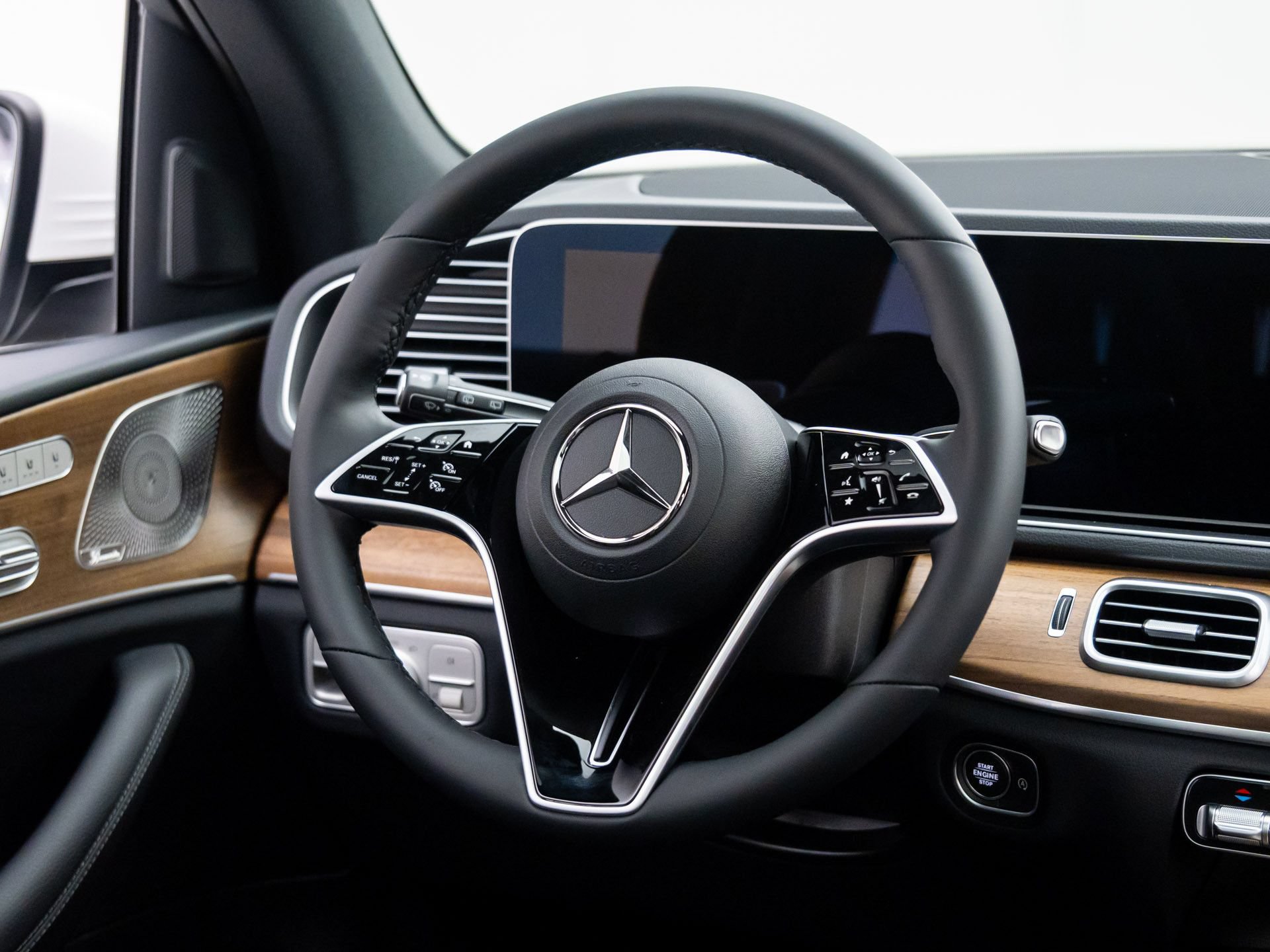 New 2026 Mercedes-Benz GLE 350 4MATIC image 11
