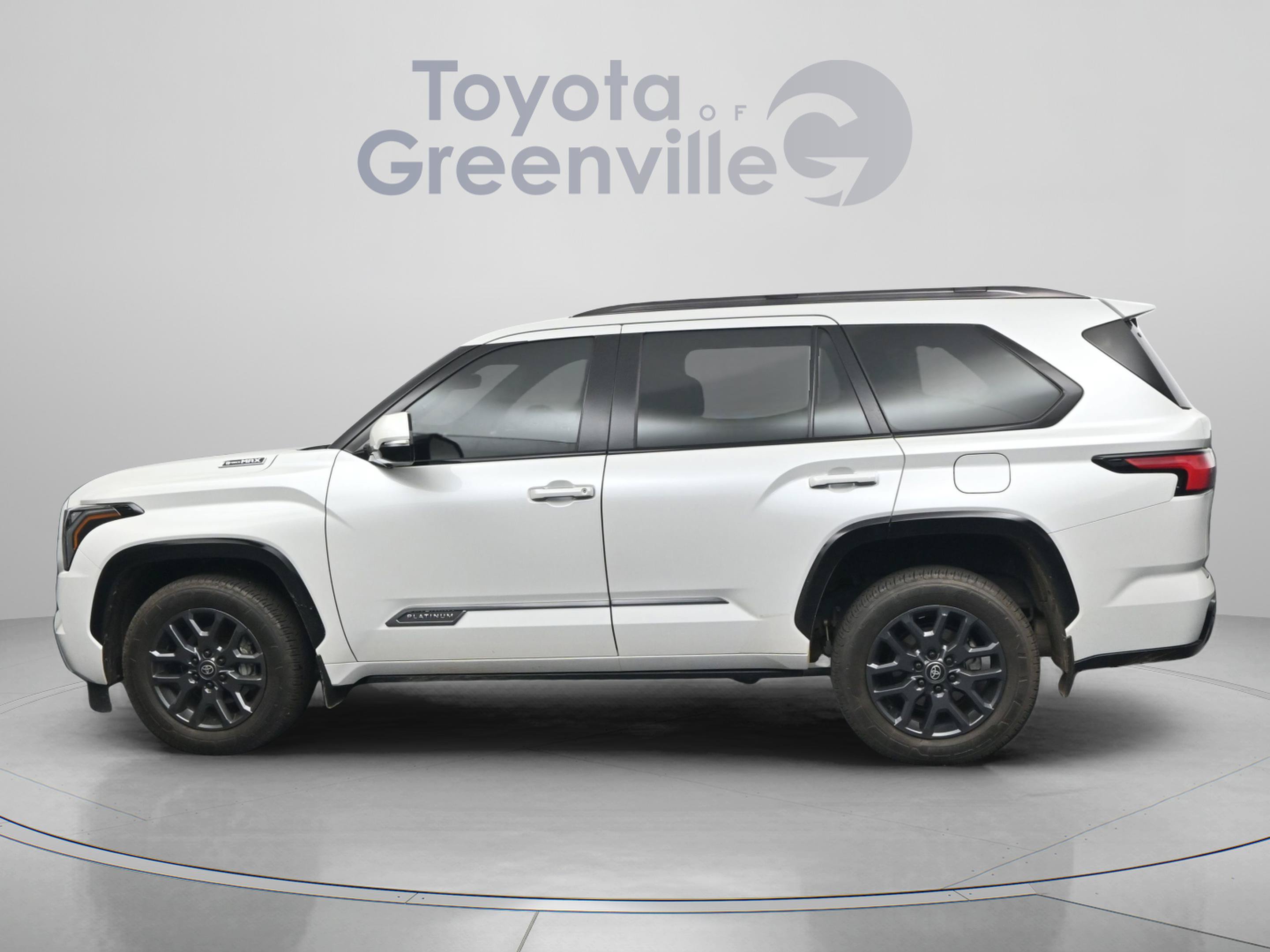 Certified 2025 Toyota Sequoia Platinum AWD/4WD image 4