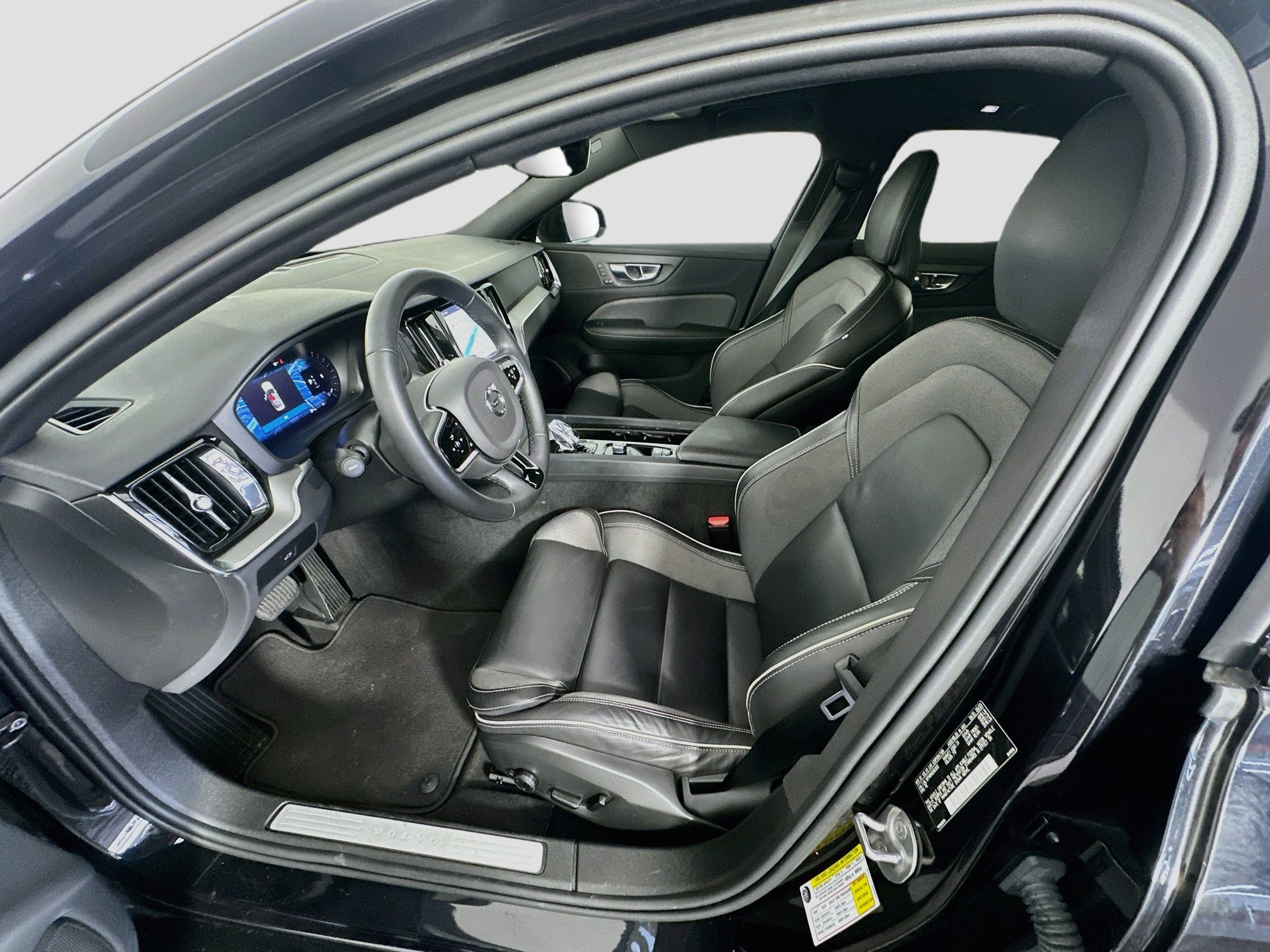 Used 2024 Volvo S60 B5 Plus w/ Protection Package Premier FWD image 13