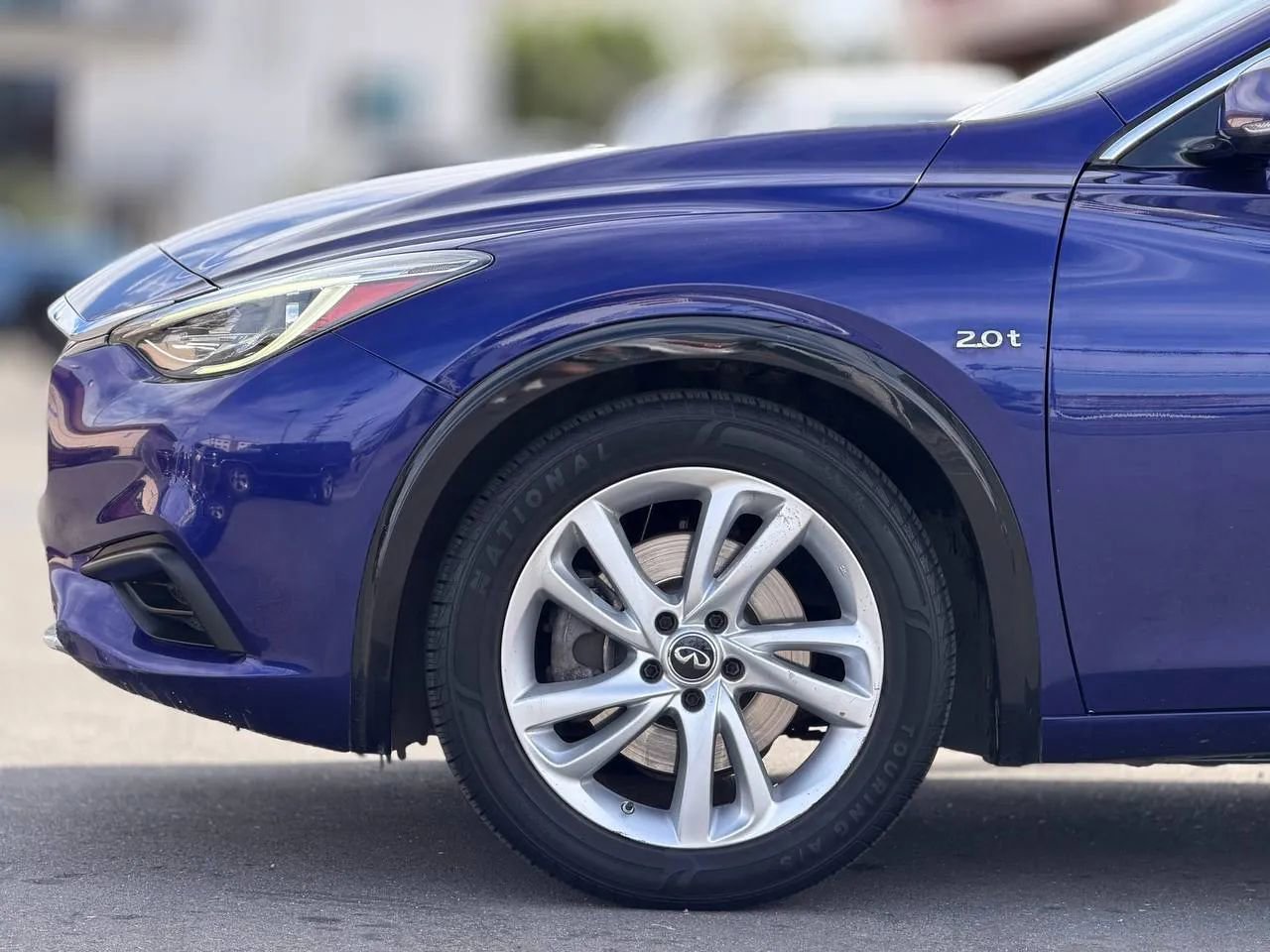 Used 2017 INFINITI QX30 FWD image 8