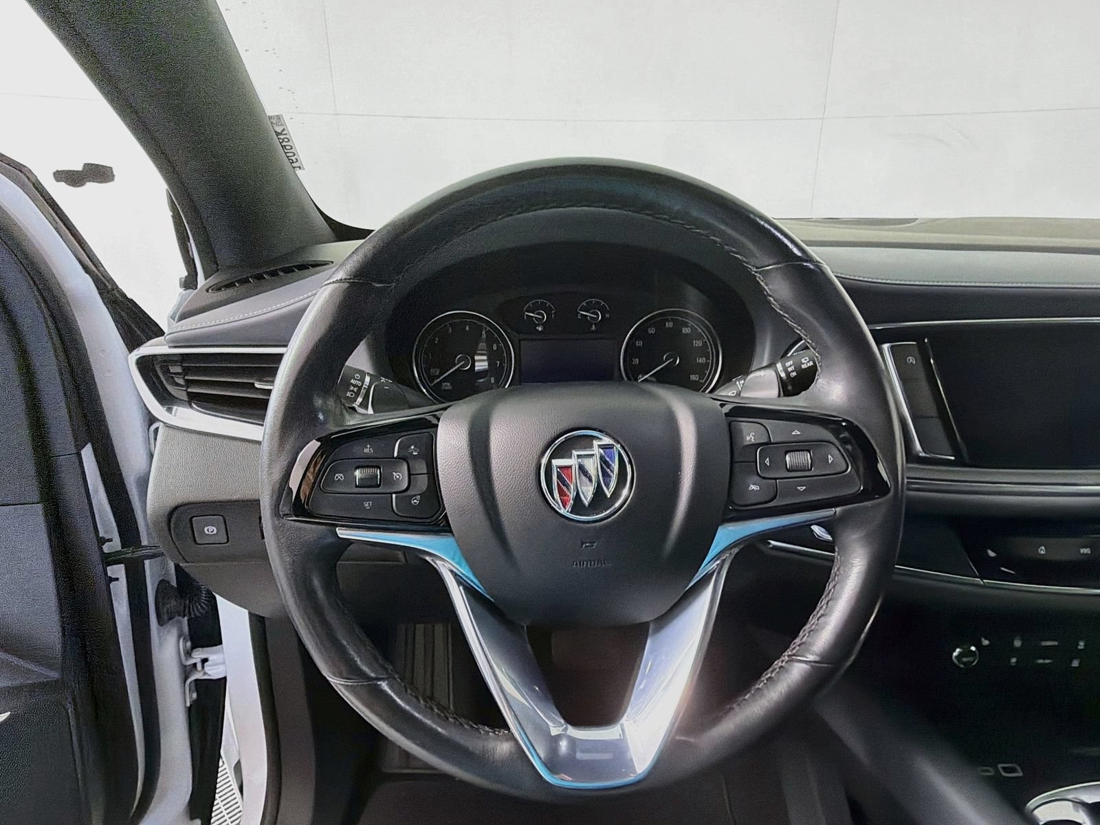 Used 2024 Buick Enclave Essence FWD image 11