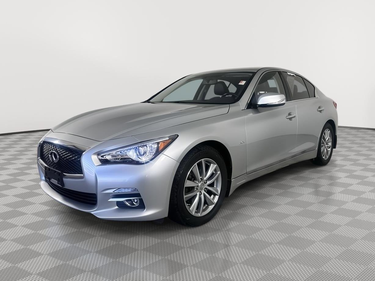 Used 2017 INFINITI Q50 Premium w/ 2.0T Premium Plus Package AWD/4WD image 3