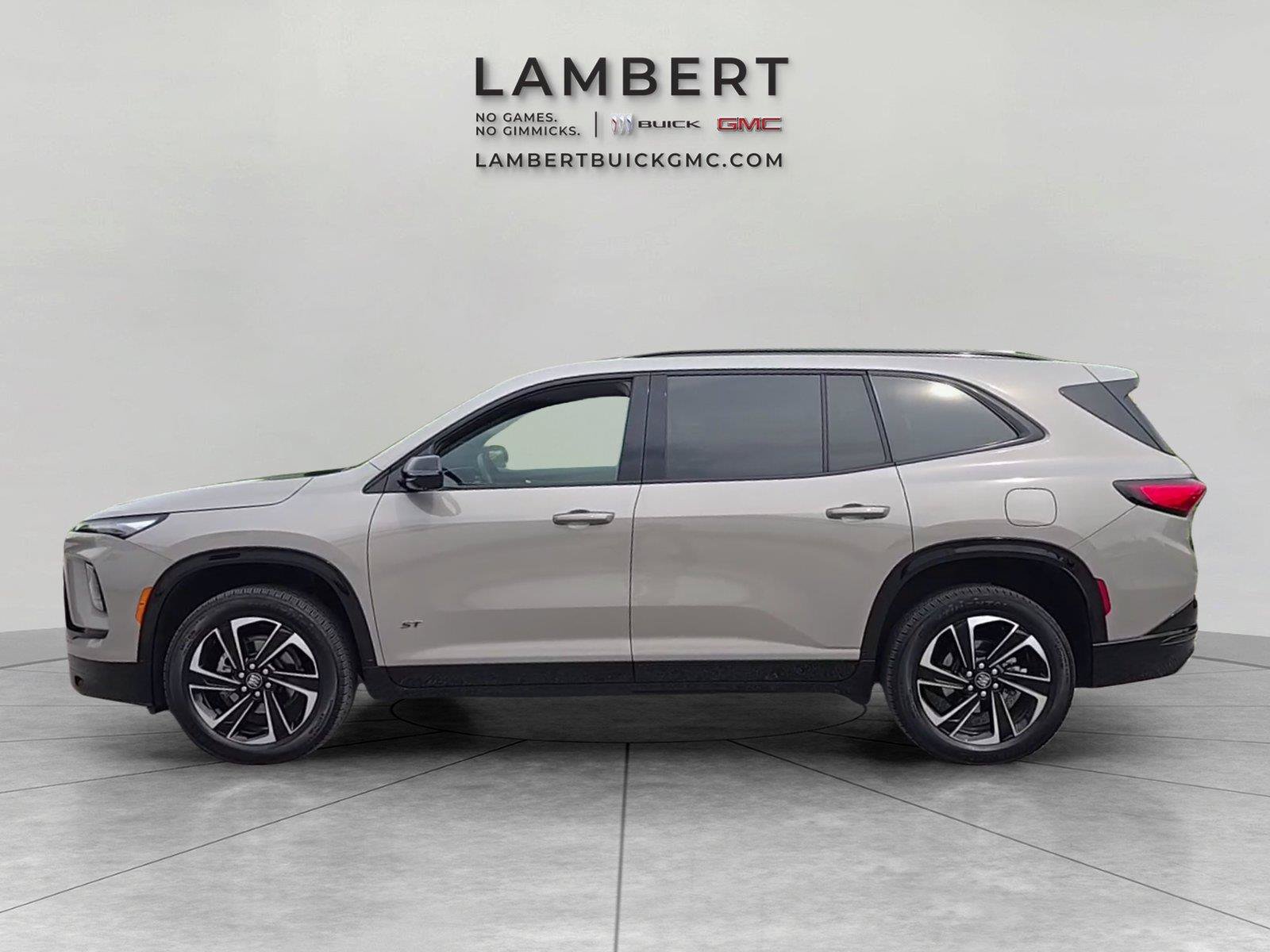 Used 2026 Buick Enclave Sport Touring AWD/4WD image 2