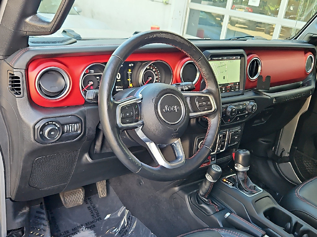 Used 2020 Jeep Wrangler Unlimited Rubicon w/ Dual Top Group AWD/4WD image 28