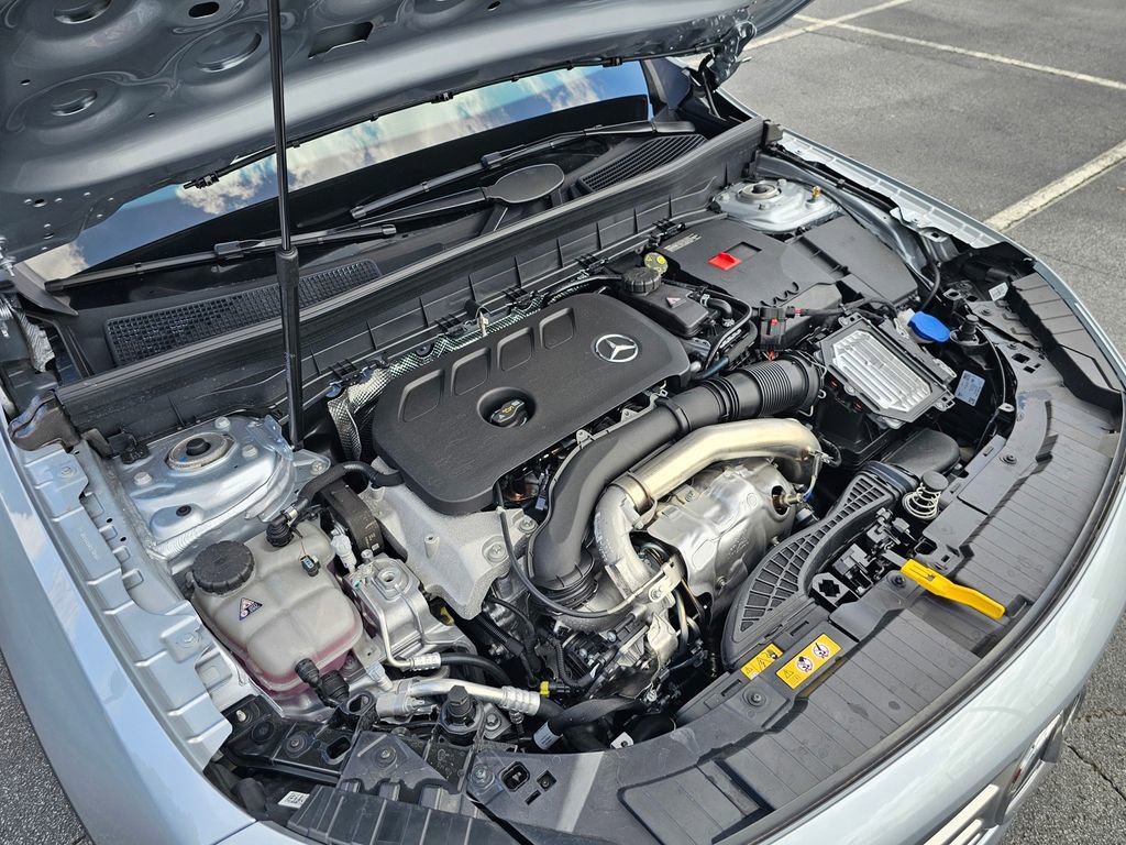 Used 2026 Mercedes-Benz GLB 250 image 27
