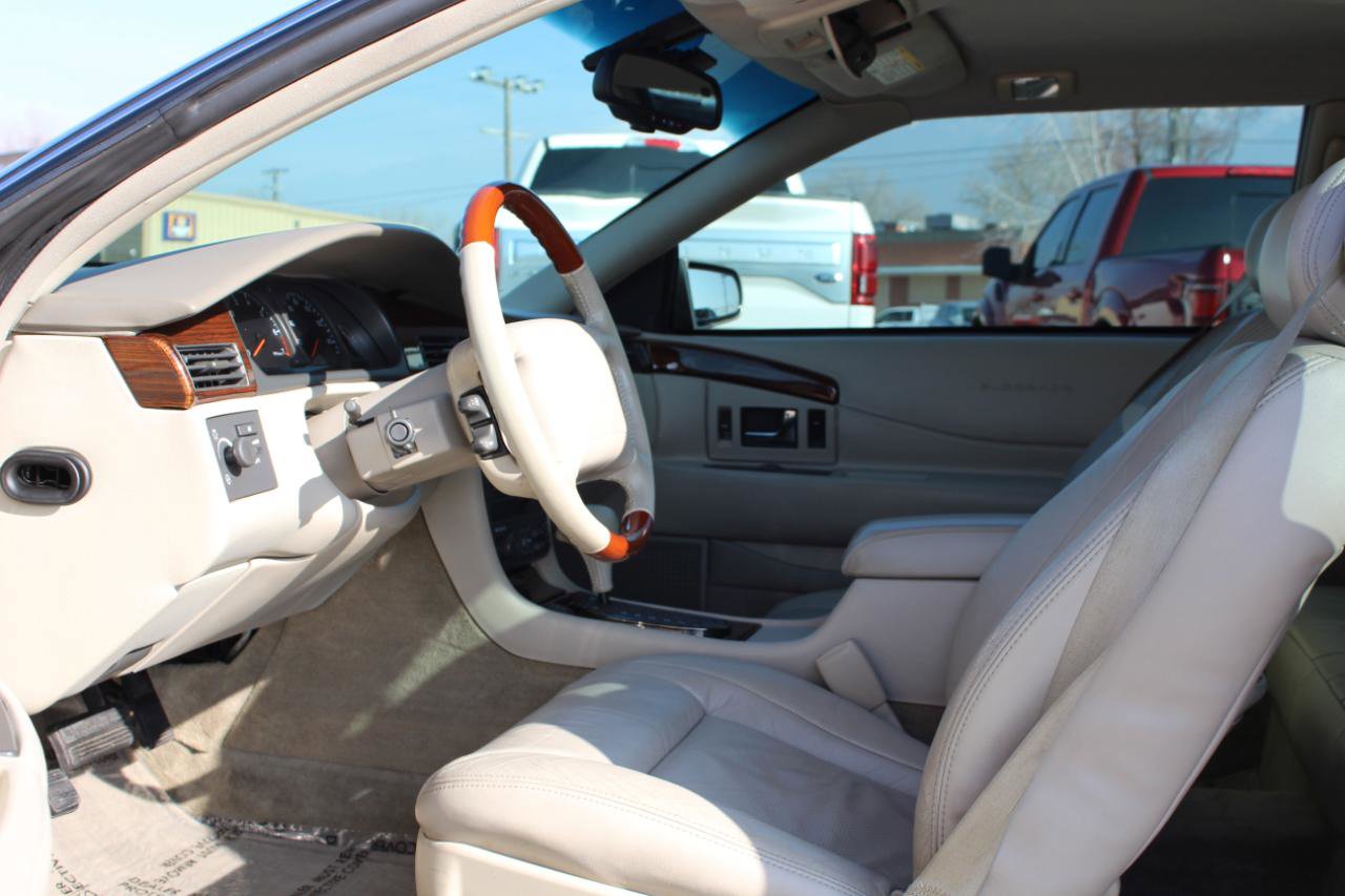 Used 2000 Cadillac Eldorado Touring image 2