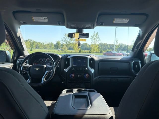 Used 2020 Chevrolet Silverado 1500 LT AWD/4WD image 16