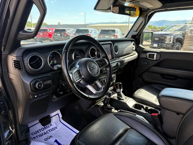 Used 2022 Jeep Wrangler Unlimited Sahara w/ Cold Weather Group AWD/4WD image 3