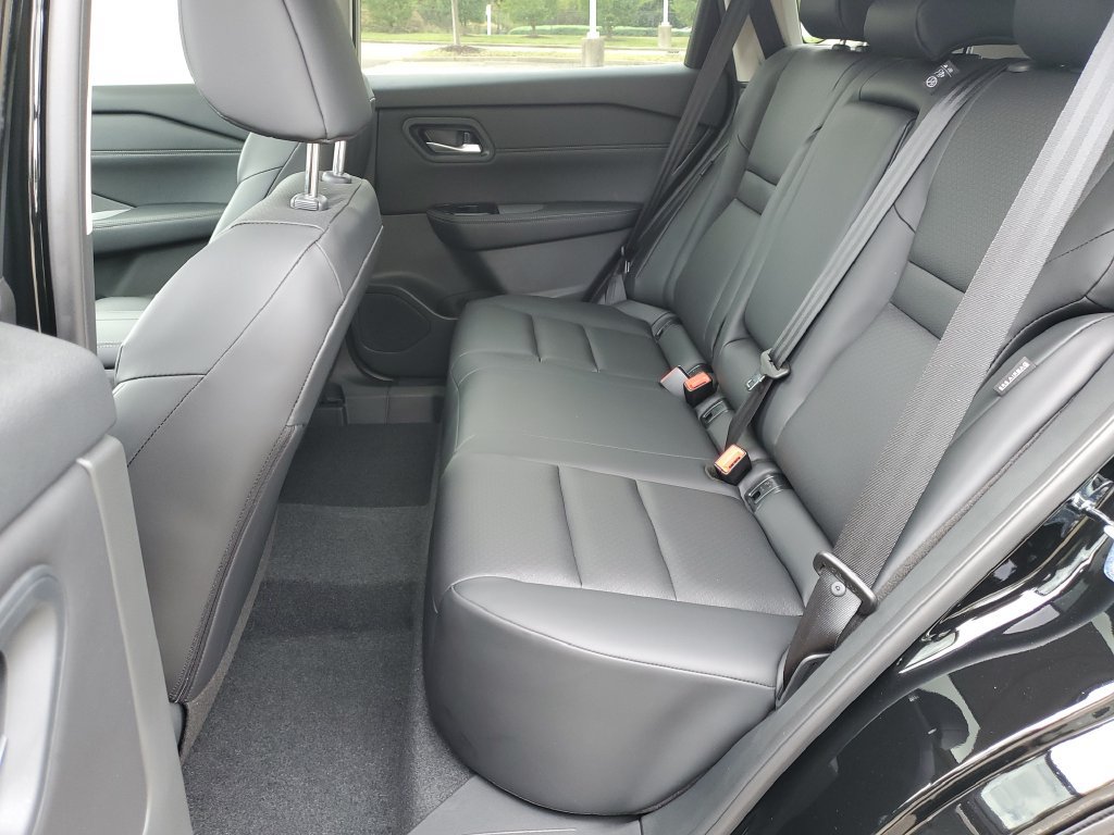 New 2026 Nissan Rogue Dark Armor FWD image 12