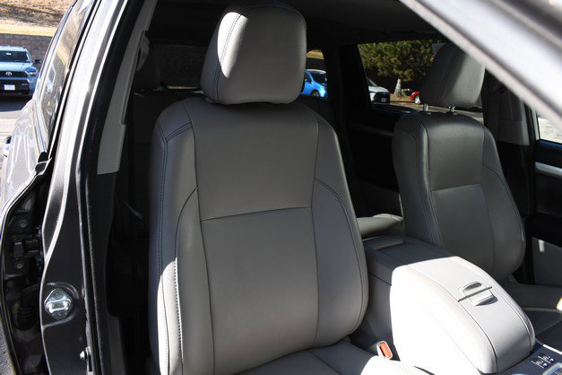 Certified 2017 Toyota Highlander XLE image 27