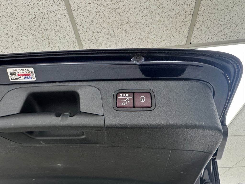 Used 2018 Mercedes-Benz GLC 300 4MATIC image 40