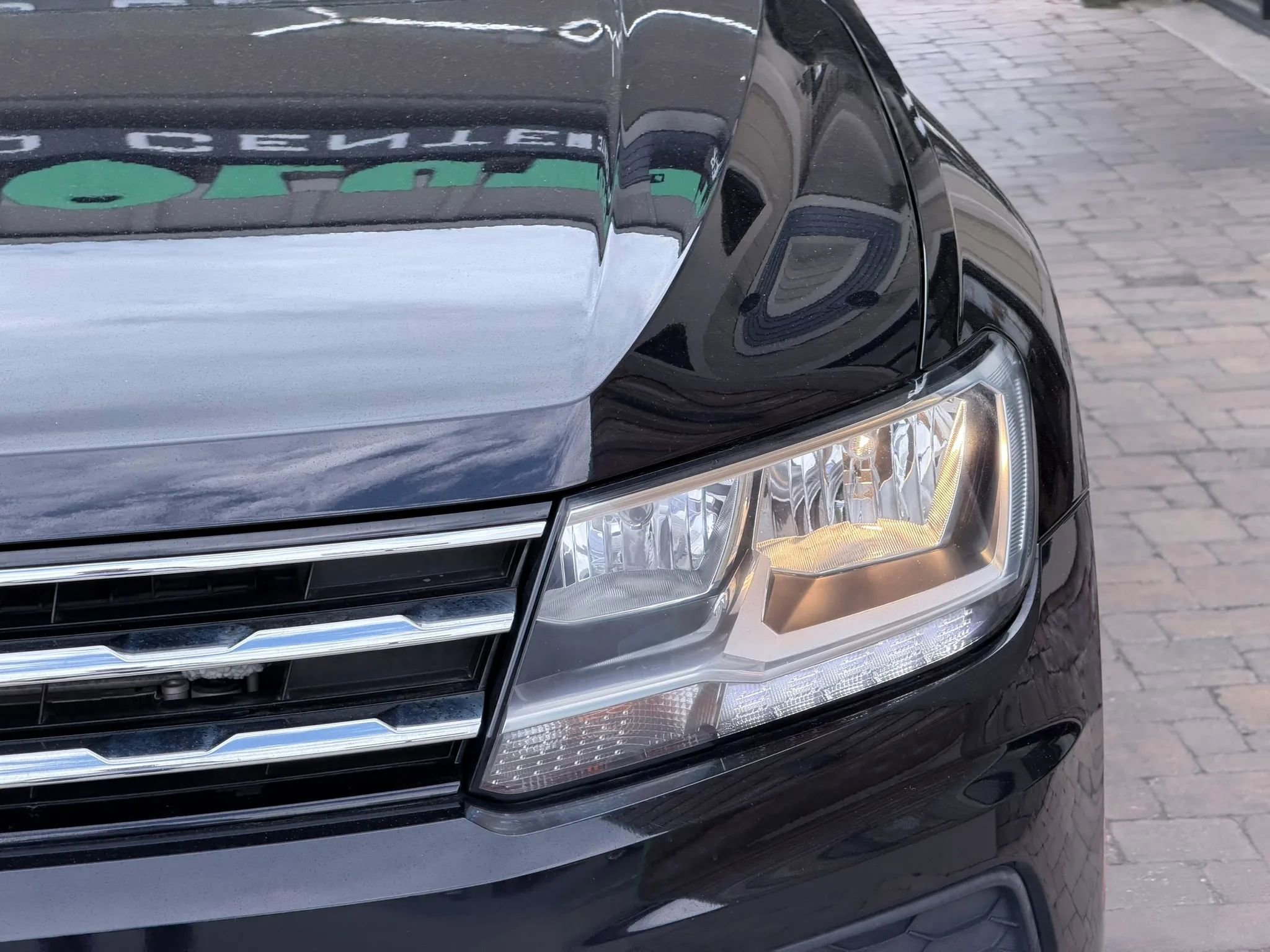 Used 2020 Volkswagen Tiguan SE w/ Panoramic Sunroof Package FWD image 59