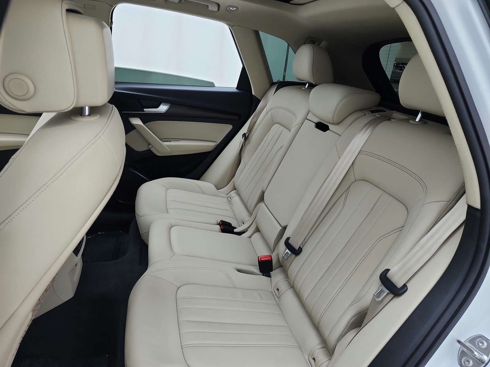 Used 2023 Audi Q5 2.0T Premium w/ Convenience Package AWD/4WD image 15