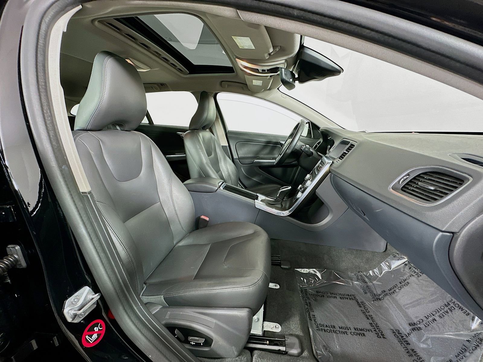 Used 2016 Volvo V60 T5 Premier image 27