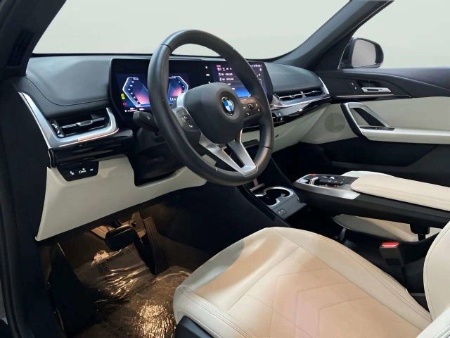 Used 2026 BMW X1 xDrive28i AWD/4WD image 39