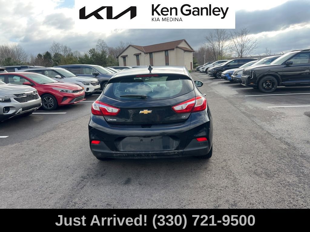 Used 2017 Chevrolet Cruze LT FWD image 6
