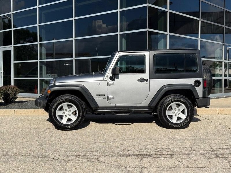 Used 2018 Jeep Wrangler Sport AWD/4WD image 6