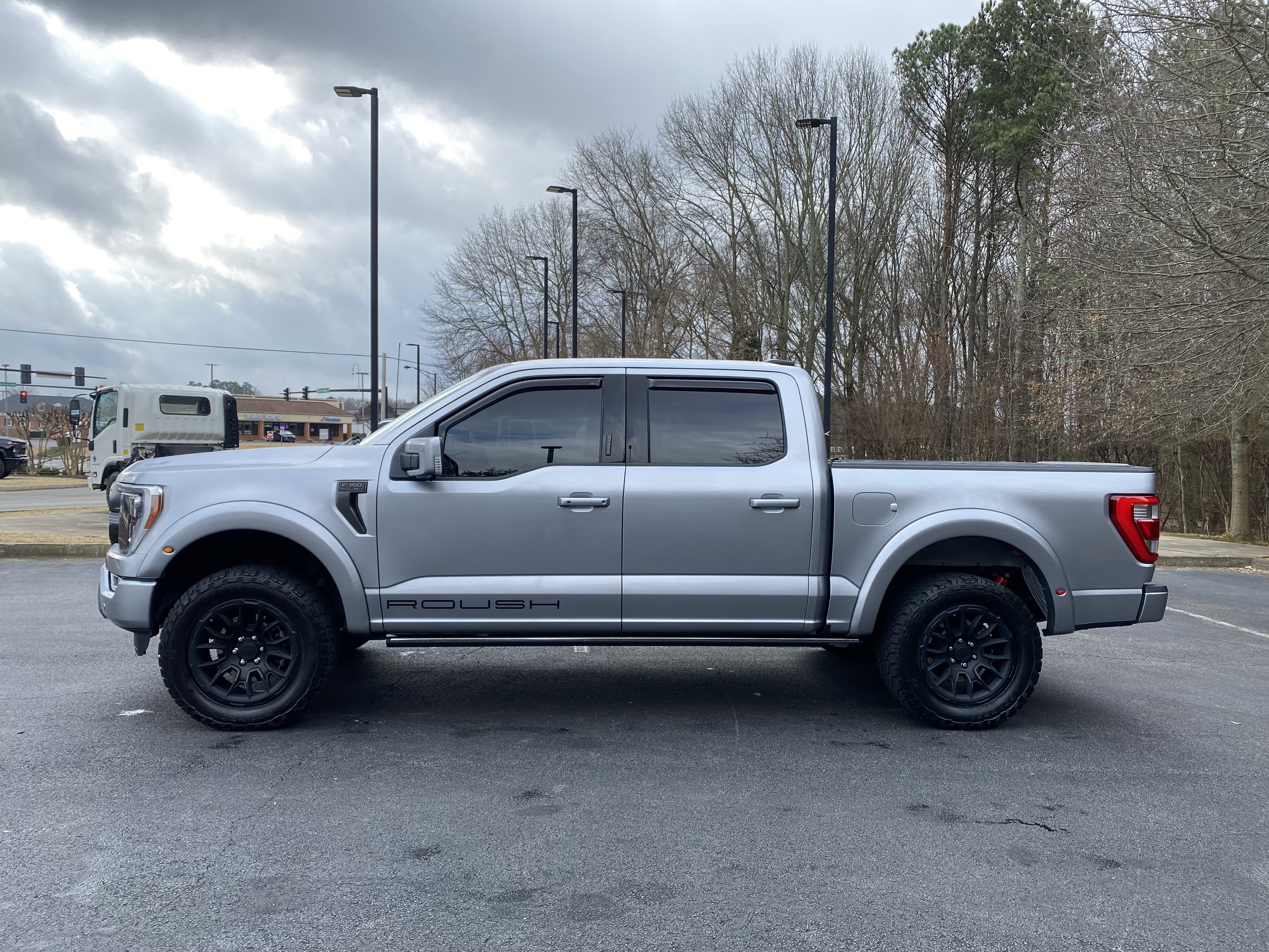 Used 2023 Ford F150 Lariat w/ Equipment Group 502A High image 6