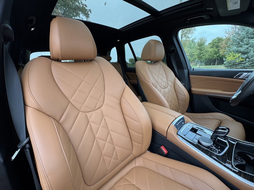Used 2023 BMW X5 xDrive40i w/ Premium Package image 30