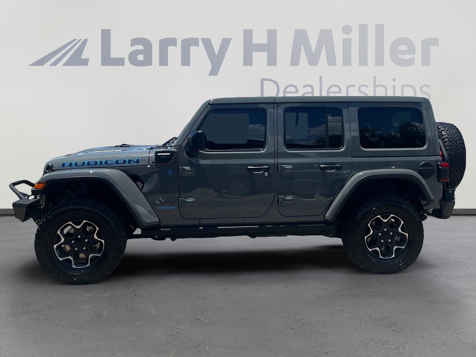 Certified 2021 Jeep Wrangler Unlimited Rubicon 4xe w/ Cold Weather Group AWD/4WD image 2