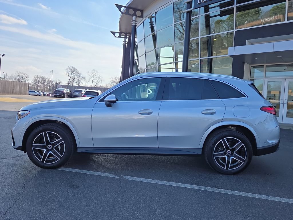 New 2026 Mercedes-Benz GLC 350e 4MATIC image 2