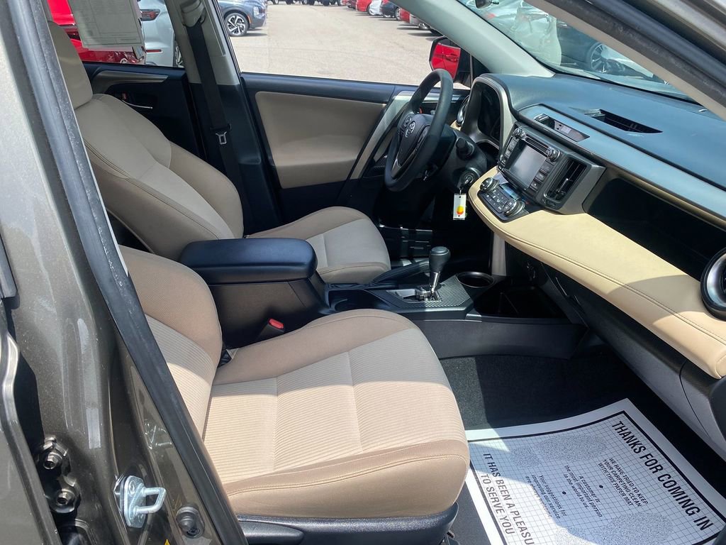 Used 2015 Toyota RAV4 XLE image 35