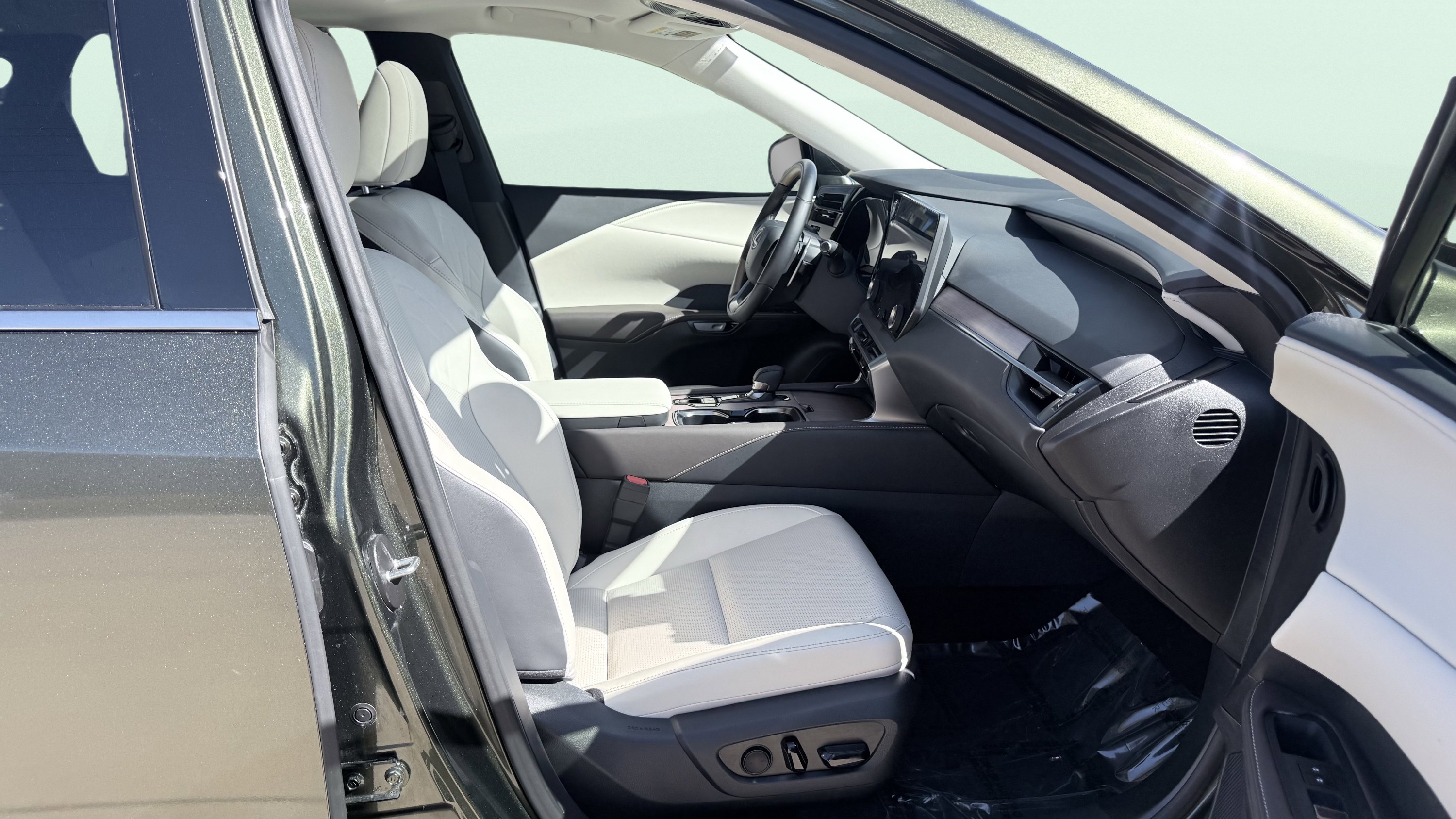 Used 2026 Lexus RX 350 Premium Plus w/ Accessory Package (Z1) FWD image 46