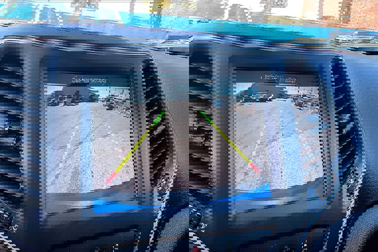 Used 2021 Jeep Cherokee Trailhawk w/ Technology Group image 25