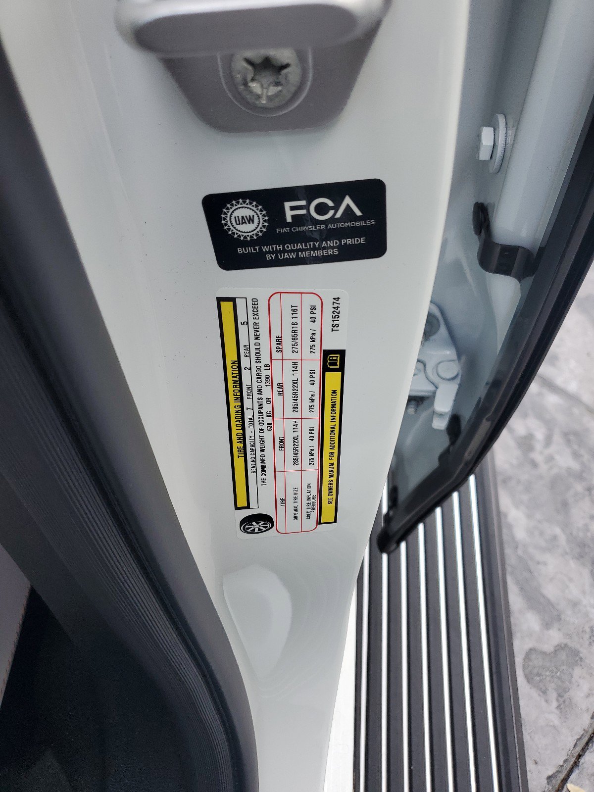 New 2026 Jeep Grand Wagoneer L Summit w/ Rear Seat Video Group I image 32