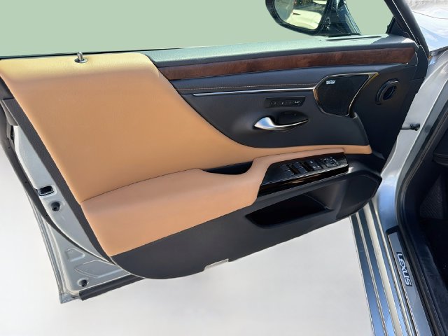 Used 2024 Lexus ES 350 Ultra Luxury w/ Accessory Package (Z2) FWD image 21