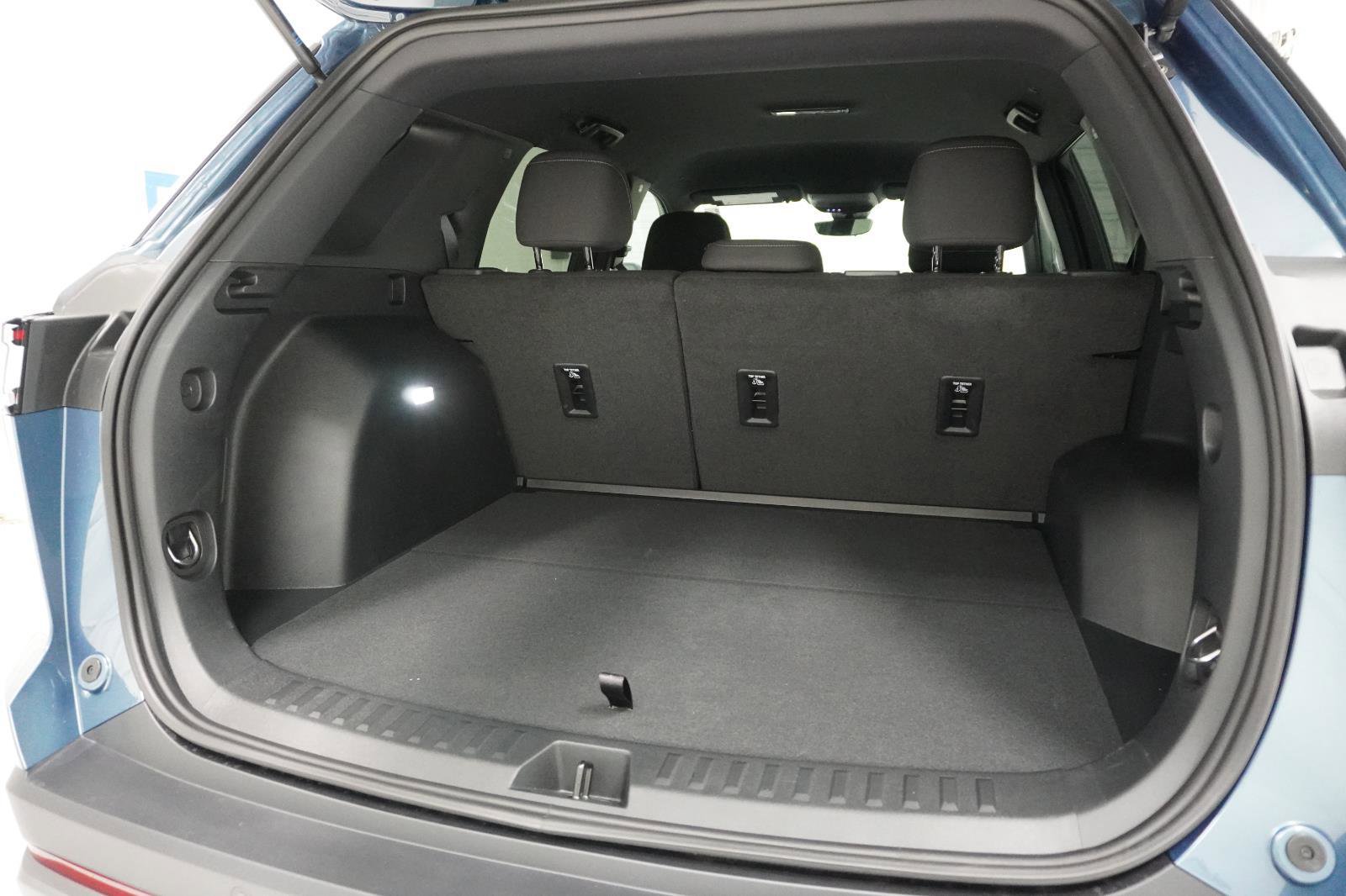 New 2026 Chevrolet Equinox LT w/ Safety and Technology Package image 7