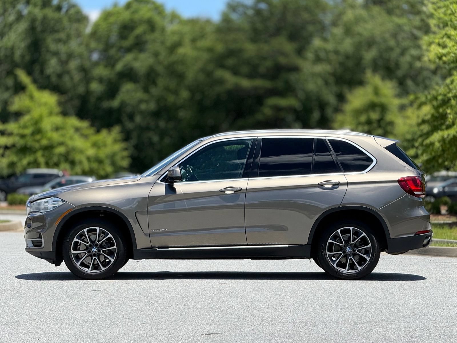 Used 2017 BMW X5 sDrive35i RWD image 9