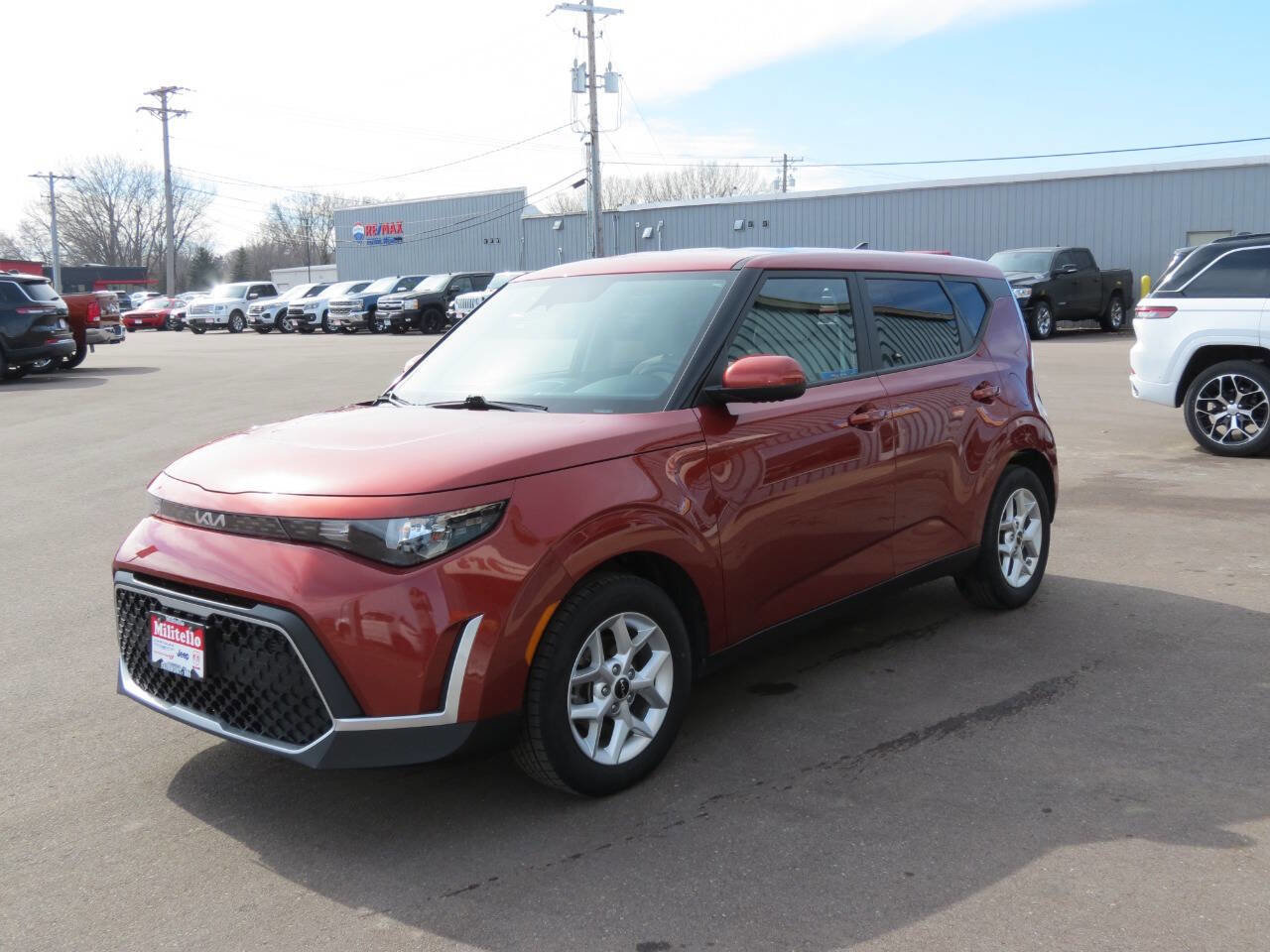 Used 2023 Kia Soul LX w/ LX Technology Package image 8