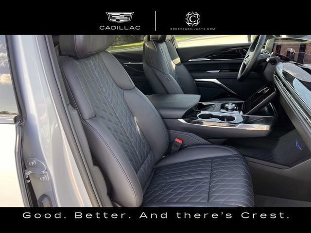 Certified 2025 Cadillac Escalade IQ Sport 1 w/ LPO, ONYX Package AWD/4WD image 24