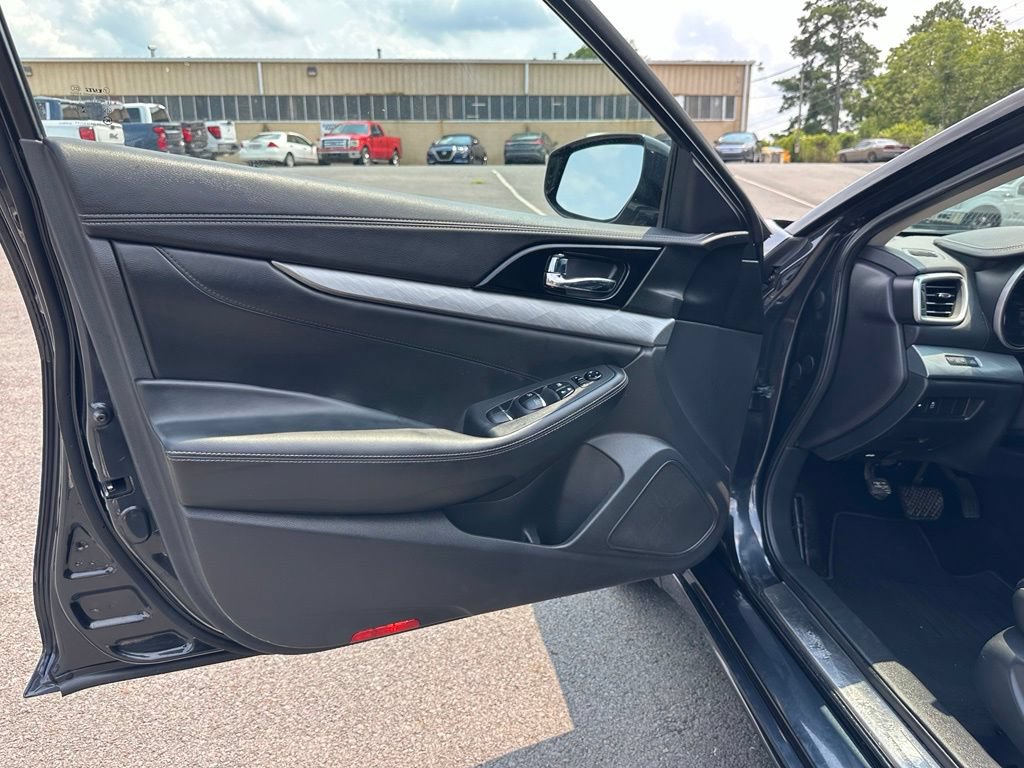 Used 2016 Nissan Maxima 3.5 SV FWD image 11