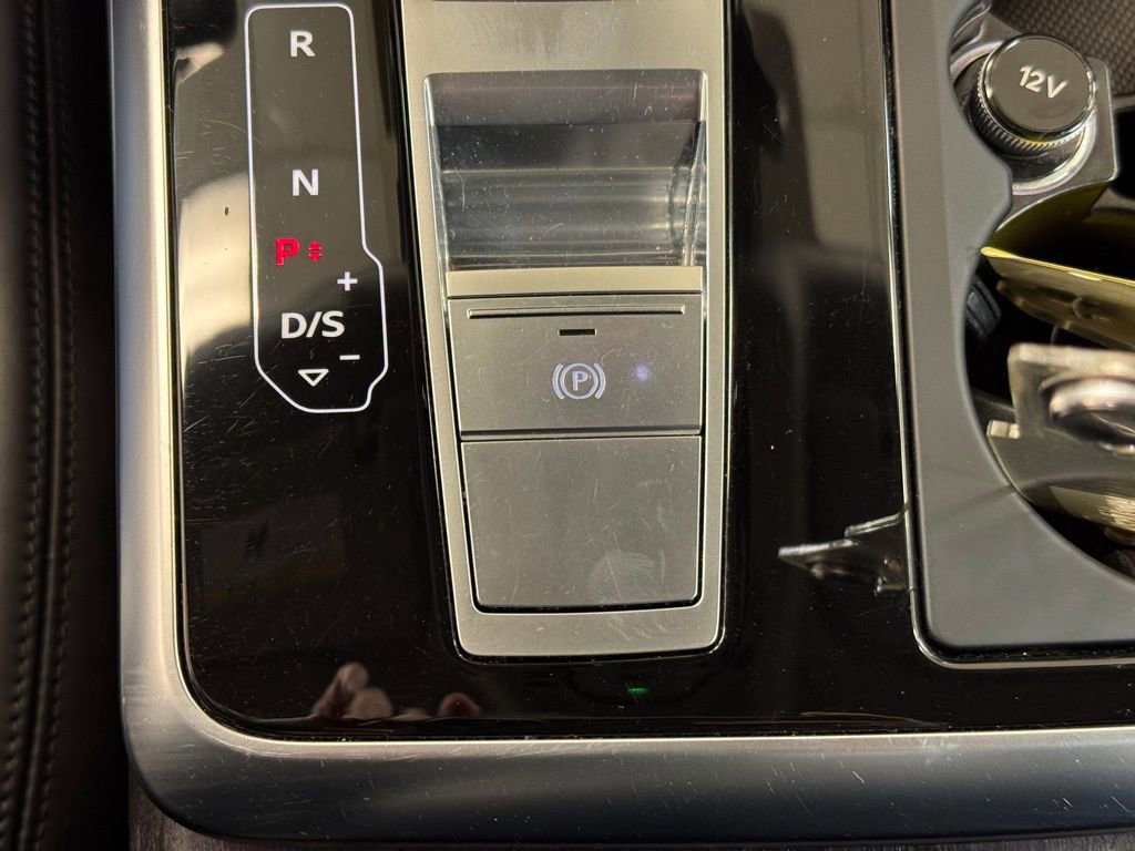 Used 2019 Audi Q8 Prestige w/ Luxury Package image 42