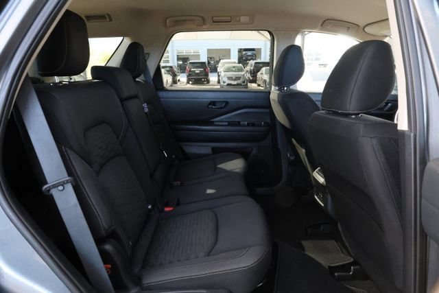 Used 2023 Nissan Pathfinder SV image 27