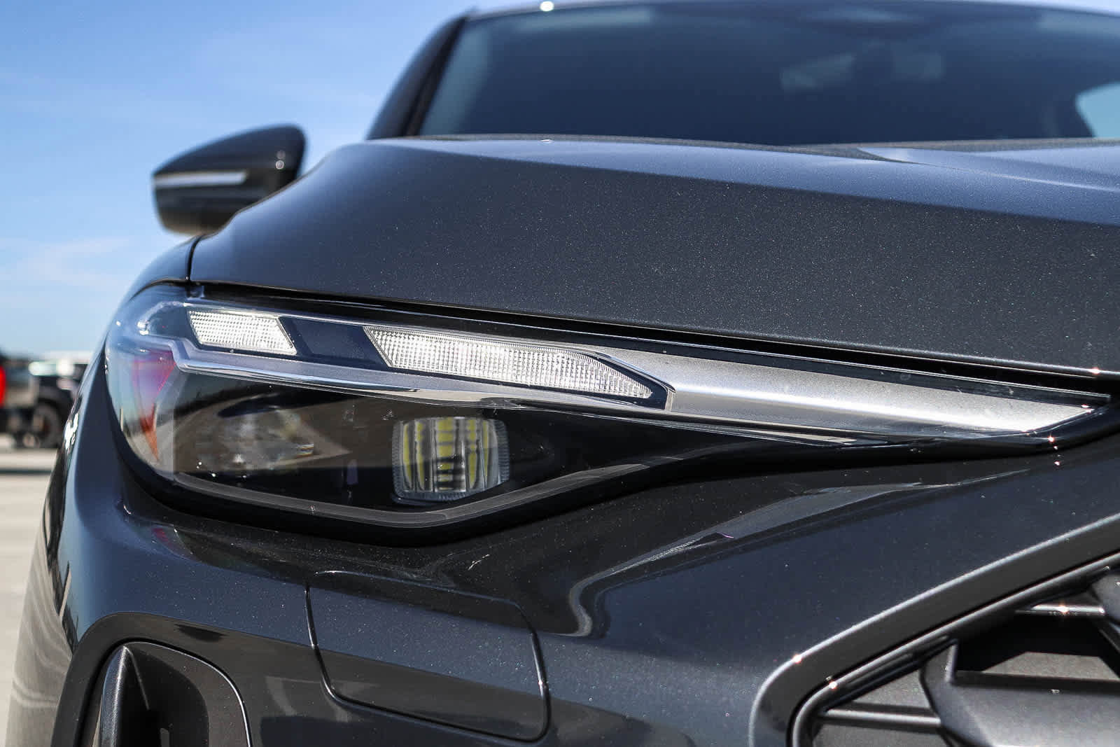 Used 2025 Audi Q5 Premium w/ Convenience Package image 9