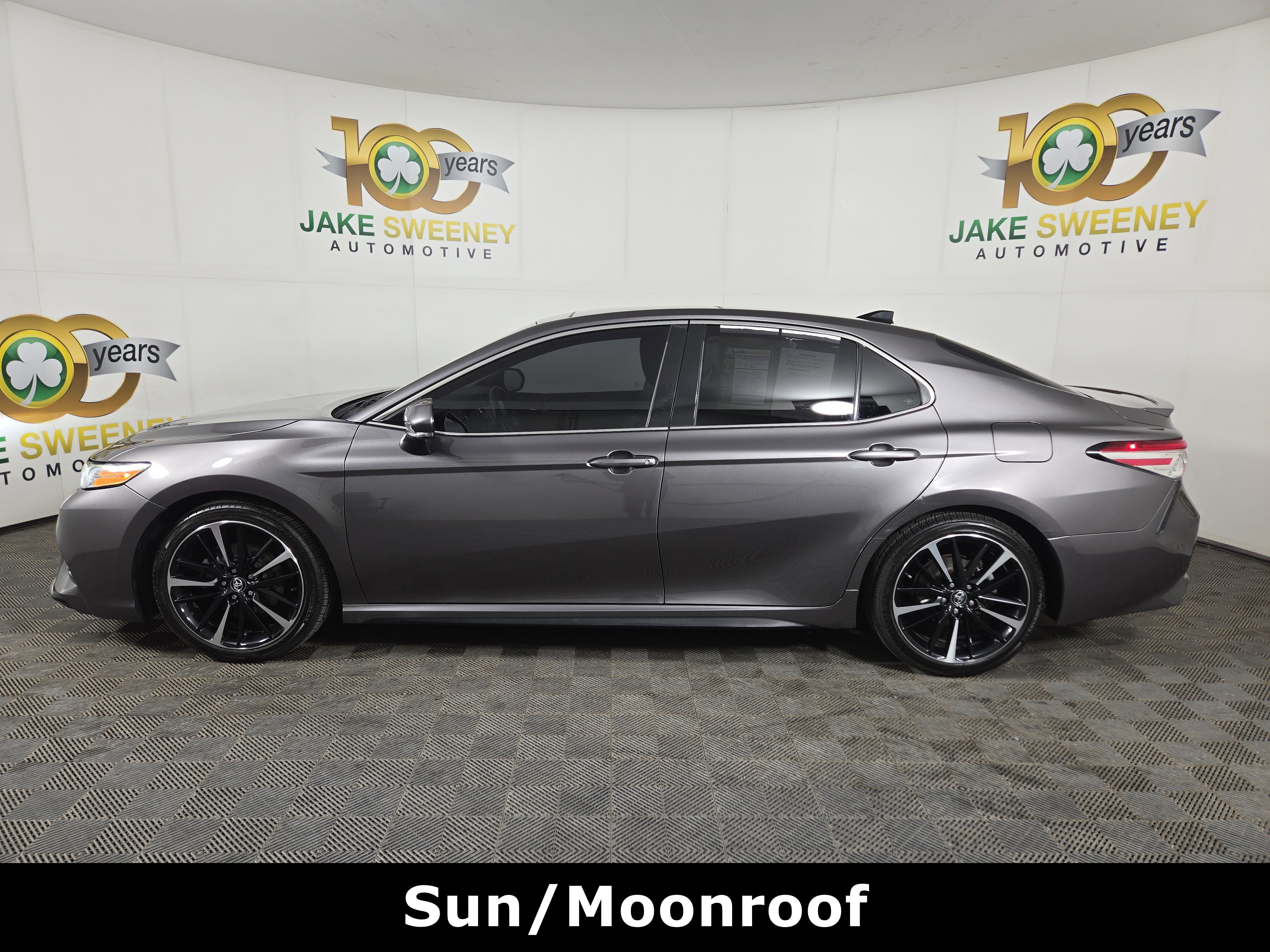 Used 2020 Toyota Camry XSE w/ Blackout Package image 4