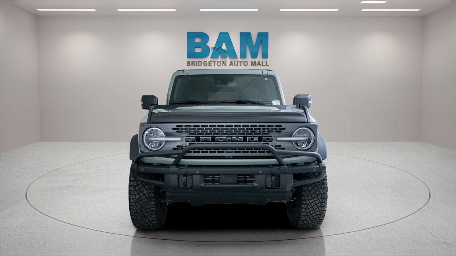Used 2024 Ford Bronco Badlands AWD/4WD image 2