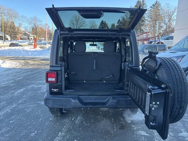 Used 2019 Jeep Wrangler Sport image 9