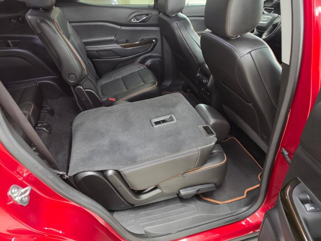 Used 2023 GMC Acadia AT4 w/ GMC Pro Grade Package AWD/4WD image 19