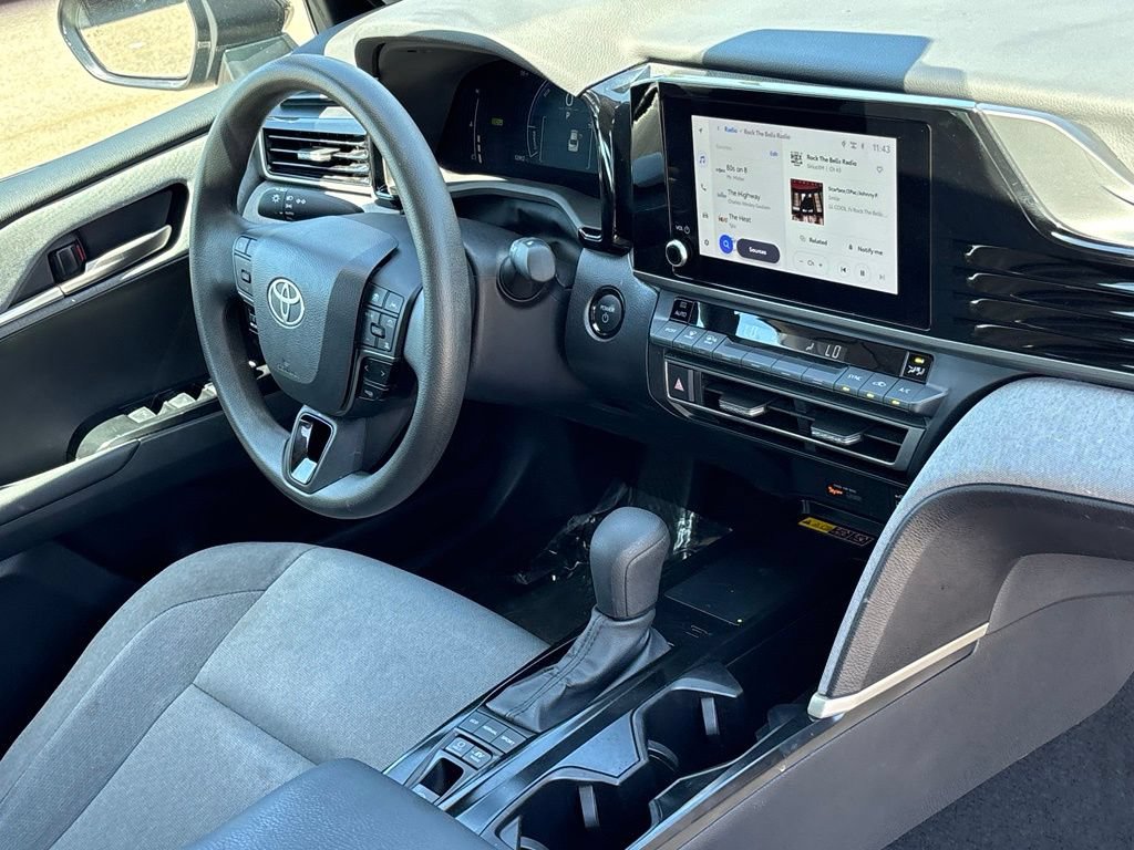 Used 2025 Toyota Camry LE FWD image 23