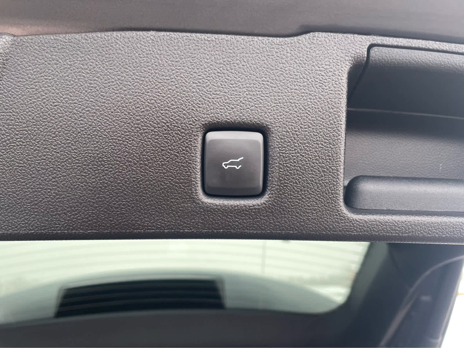 Used 2025 Ford Escape Active w/ Cold Weather Package image 10