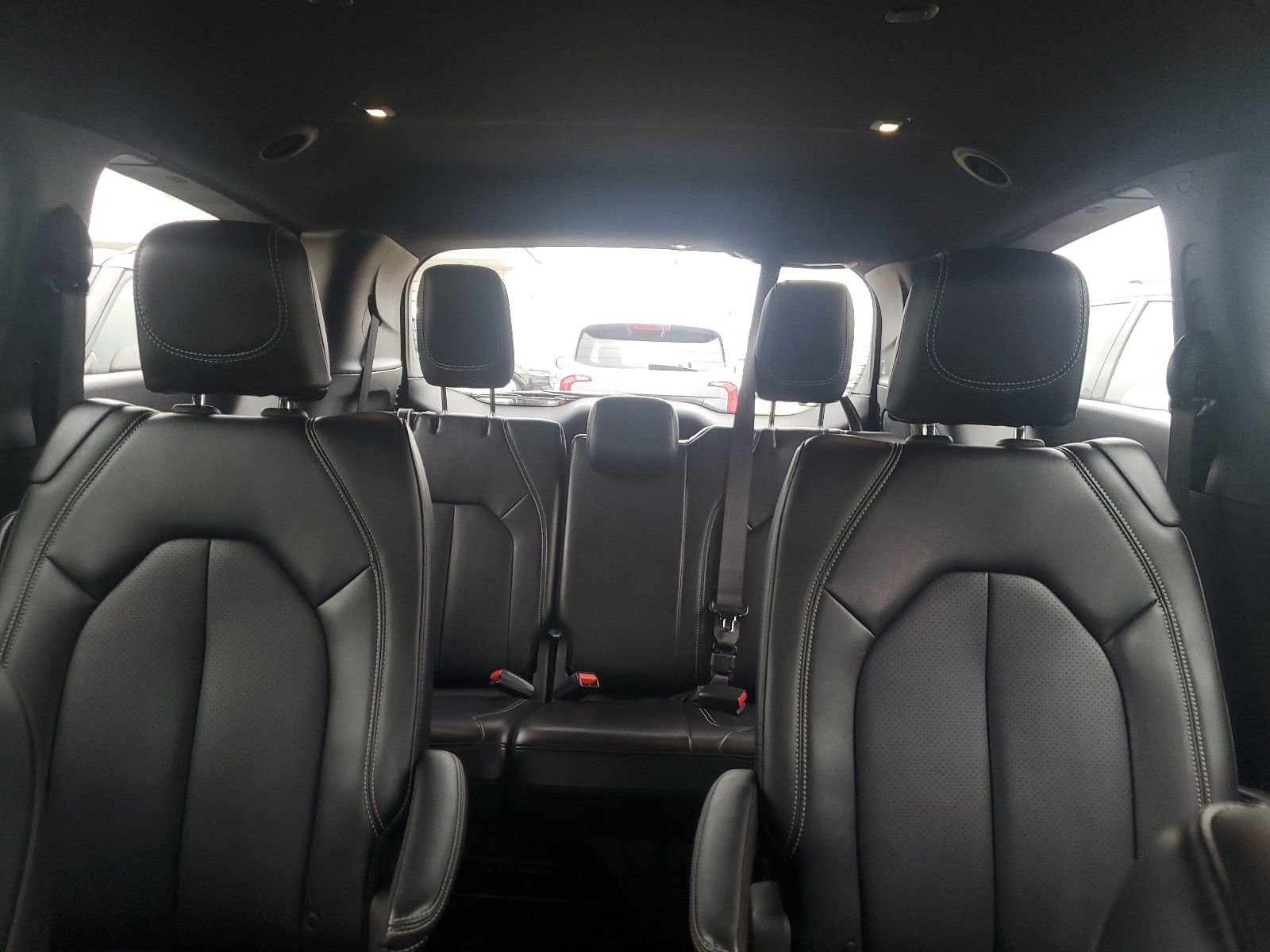 Used 2025 Chrysler Pacifica Select FWD image 13