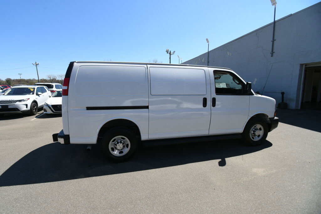 Used 2019 Chevrolet Express 2500 w/ Driver Convenience Package RWD image 8