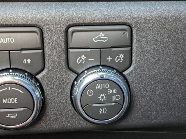 New 2026 GMC Sierra 1500 Elevation w/ LPO, Elevation Black Package image 27