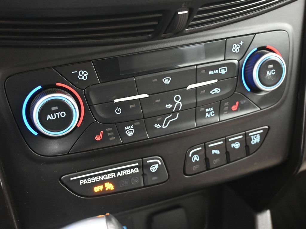 Certified 2019 Ford Escape Titanium image 18