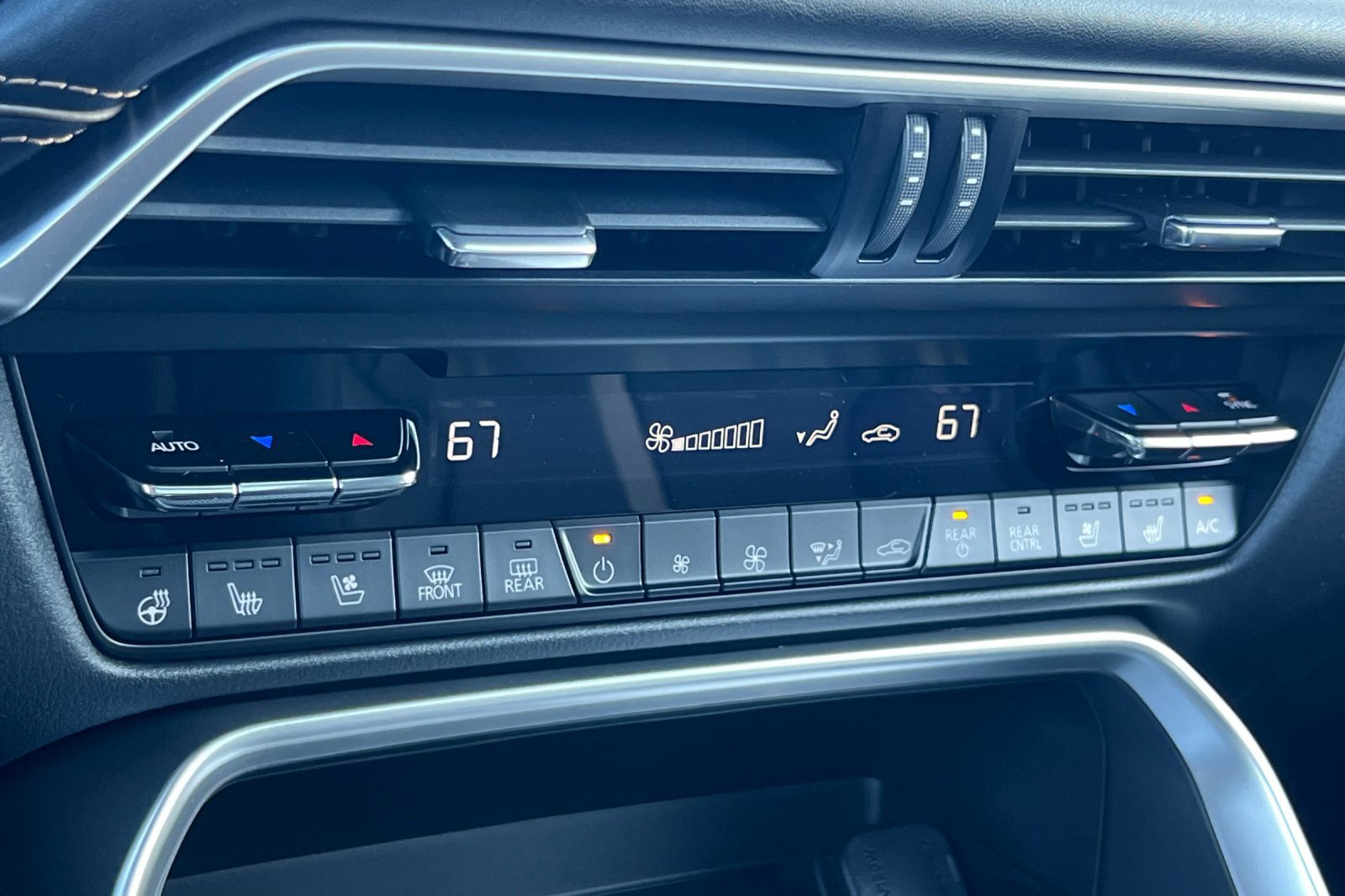 New 2025 MAZDA CX-70 Plug-In Hybrid w/ Premium Plus image 23