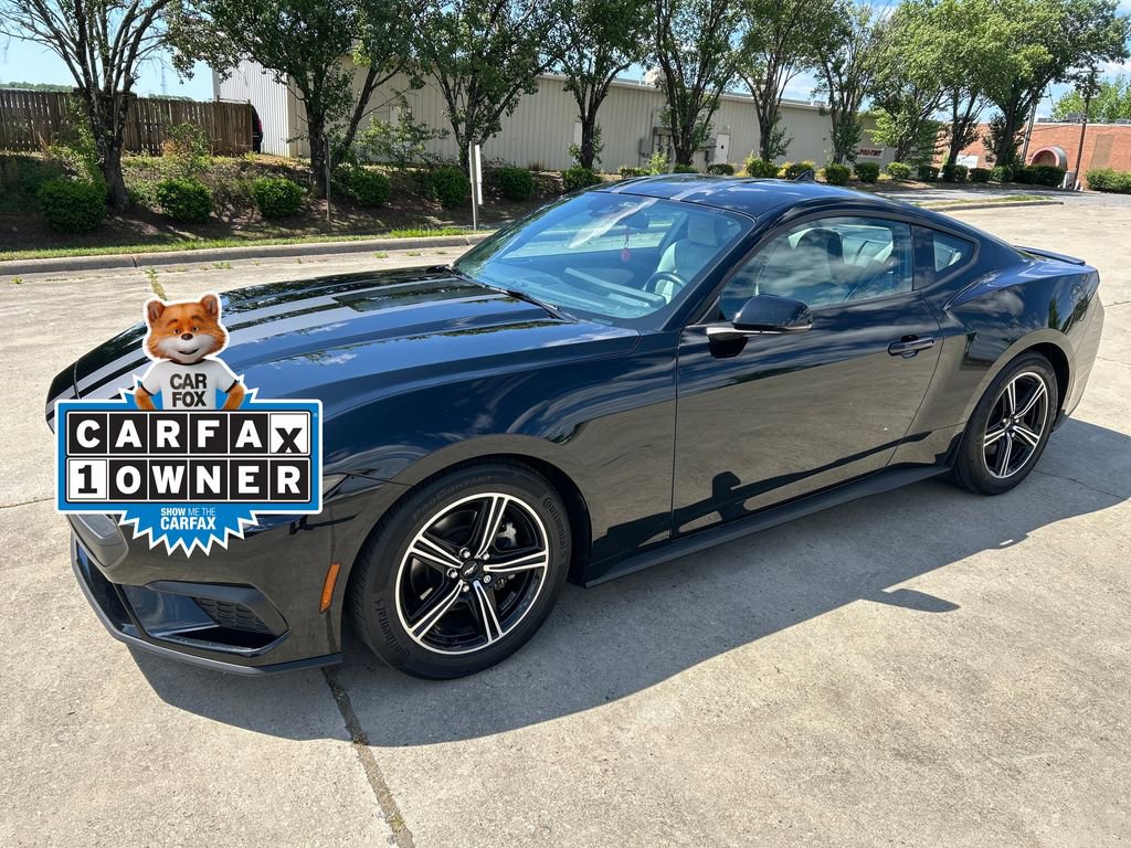 Used 2025 Ford Mustang Premium RWD image 1